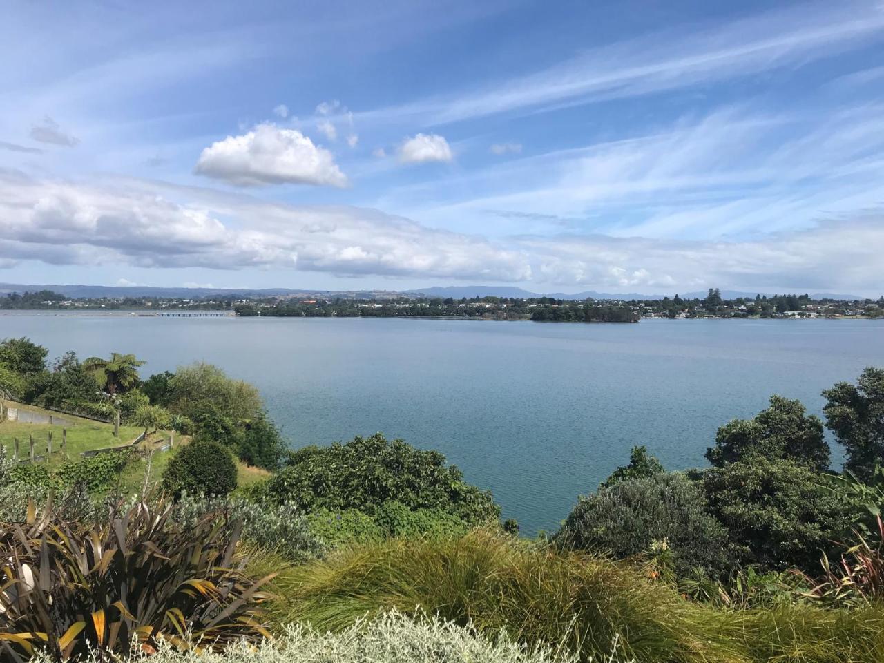 Majestic Water and City Lights Studio Tauranga Exterior foto